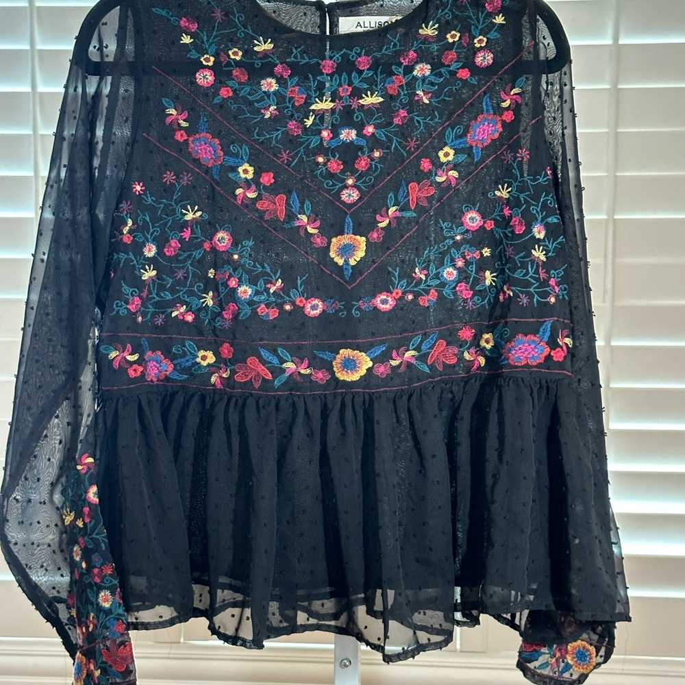 Allison New York women’s blouse (L)